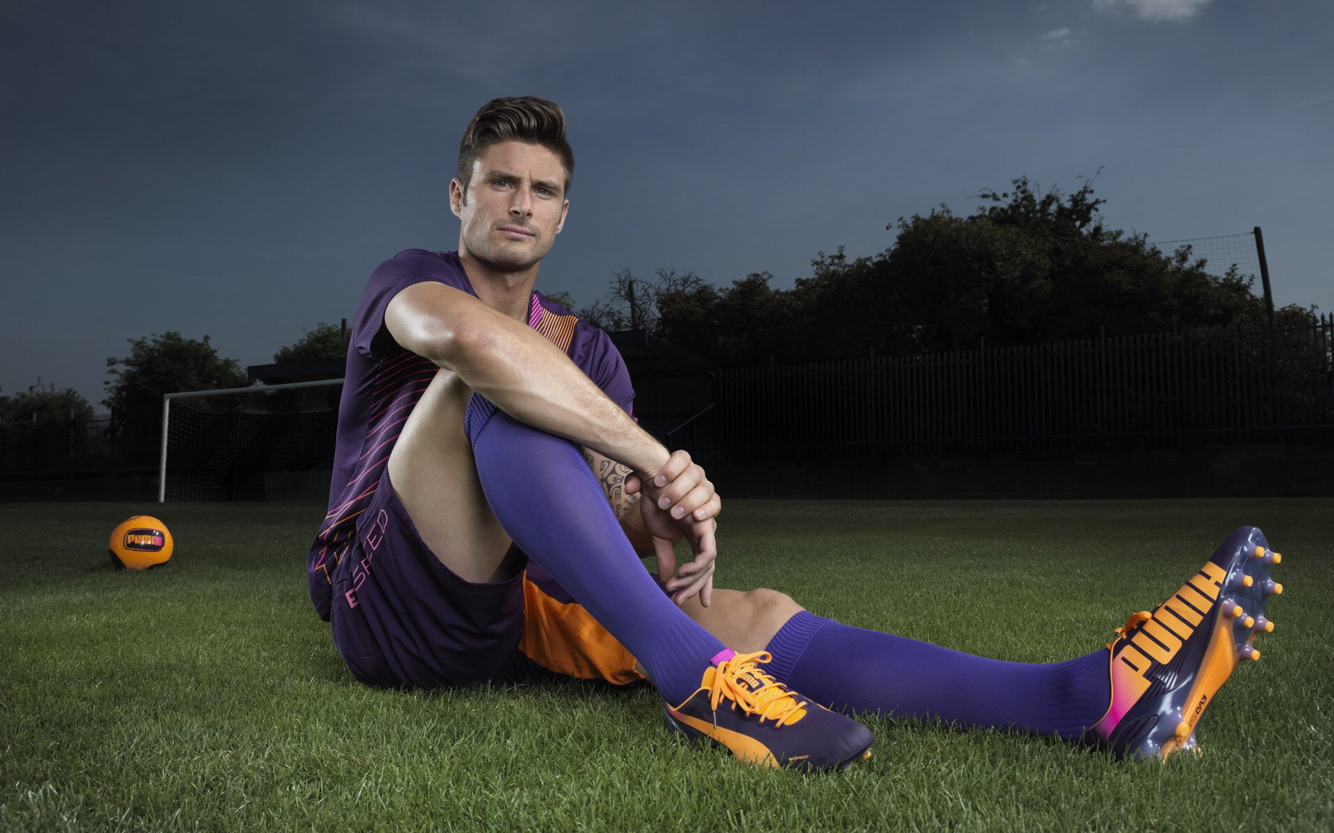 荒野行动“全民突击”线上线下联动总决赛火爆开启,刺激战场全军出击荒野行动